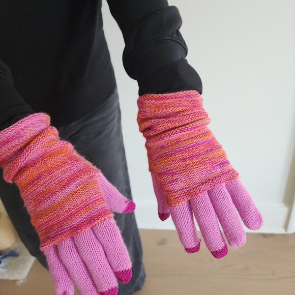 Infinity Scarf and Glove Set - Picture 4 of 8